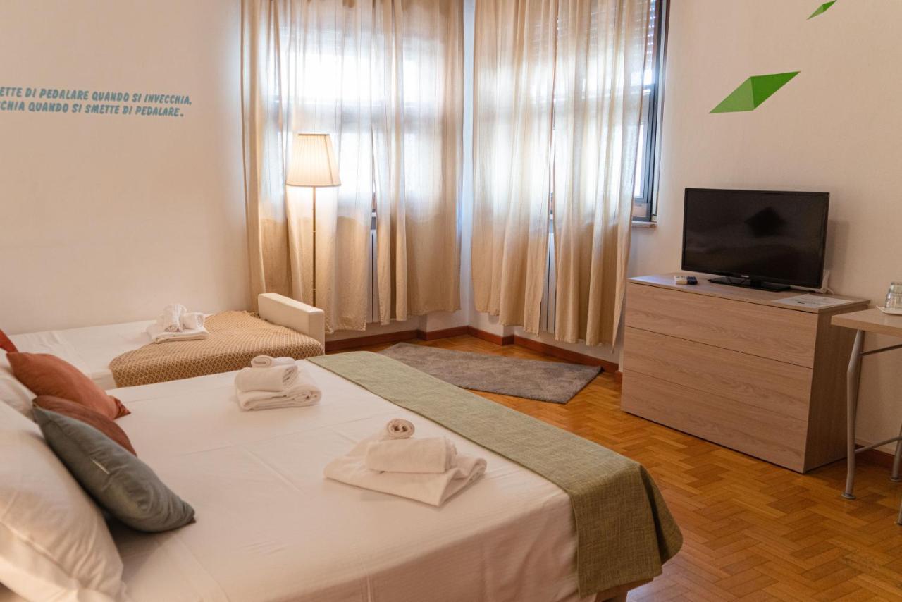Bed&Bike Ferrara Bed and Breakfast Exteriör bild